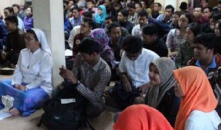 Di Pastoran, Umat Islam Bisa Sholat, Buka Puasa dan Diskusi Tentang Ekologi