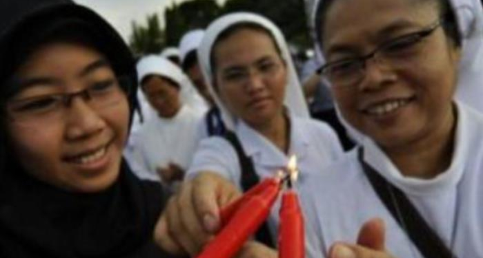 Setelah Dididik di Sekolah Katolik, Gadis Muslim Ini Mengaku Imannya Makin Kuat