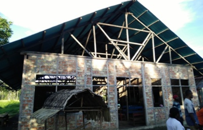 Dana Kurang, Pembangunan Sebuah Gereja Katolik di Papua Dihentikan