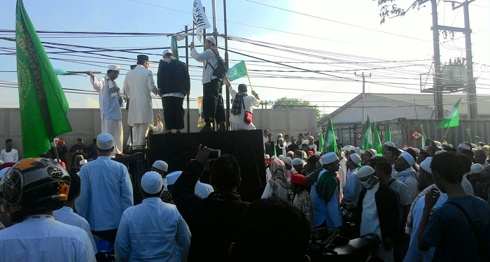 Ormas Intoleran Kembali Demo Tolak Pembangunan Gereja St Clara-Bekasi