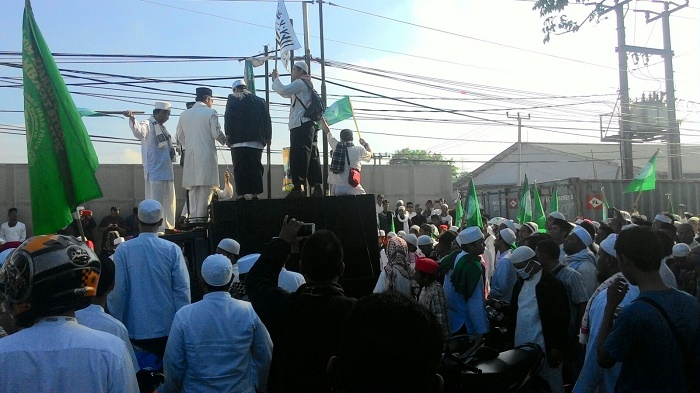 Ormas Intoleran Kembali Demo Tolak Pembangunan Gereja St Clara-Bekasi