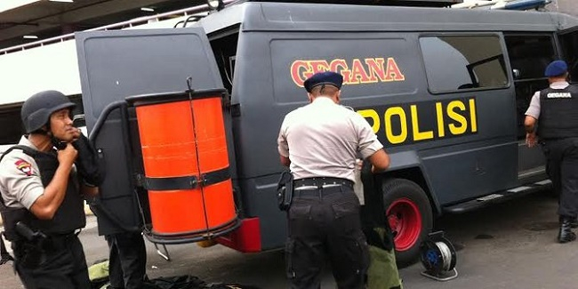 Amankan Tri Hari Suci, Tim Gegana Sisir Gereja di Bekasi