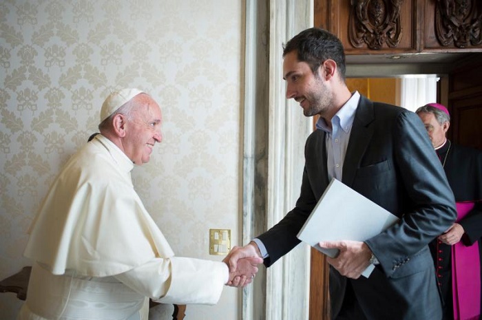 Pekan ini Paus Mulai Eksis di Instagram