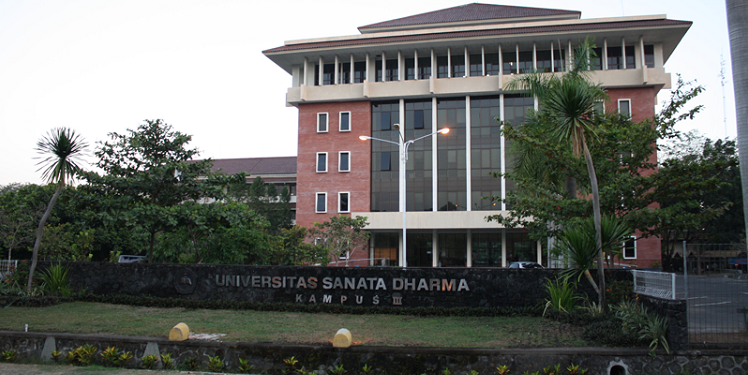 Universitas Katolik Sanata Dharma, Raih Peringkat 5 Terbaik untuk Prodi Sastra Indonesia