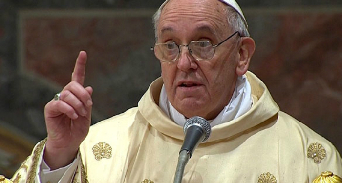 Paus Mengkritik Usaha Penyebaran Demokrasi oleh Negara Barat