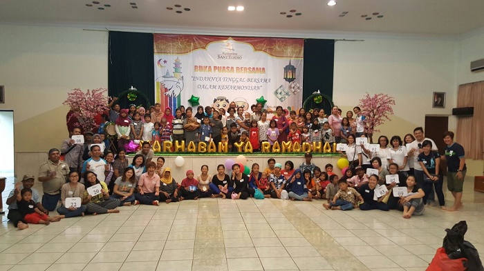 Akrabnya Warga Jalanan Jakarta Buka Puasa Bersama Saint’Egidio