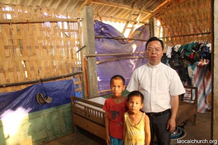 Polisi di Vietnam Bubar Paksa Umat Katolik yang Sedang Misa