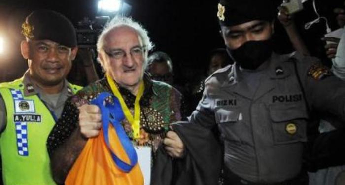 Romo Carolus OMI Dampingi Terpidana Mati