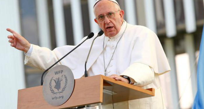 Paus Fransiskus Kecam Pembunuhan Pastor Hamel di Perancis