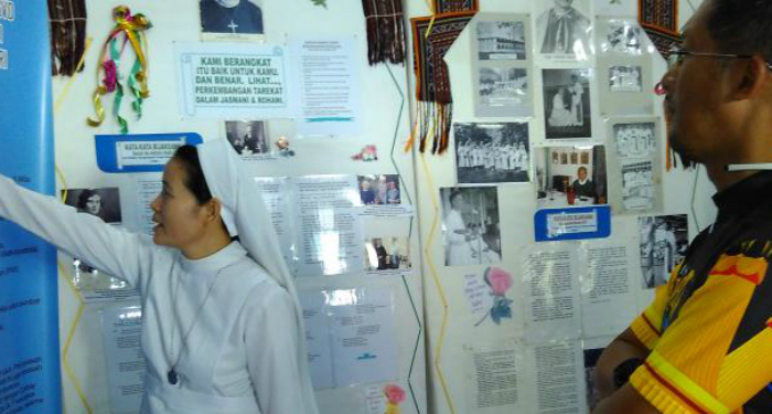 Peserta Jelajah Sepeda Flores-Timor Kunjungi Dua Situs Wisata Religi di Larantuka