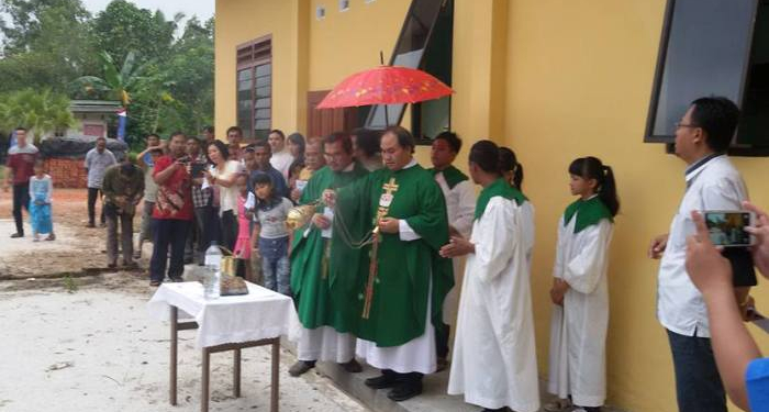 Pasca 48 Tahun Menumpang di Gereja Oikumene, Umat Stasi Lampur Kini Rintis Pembangunan Gereja