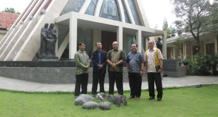 Bimas Katolik: Identitas Lembaga Agama Katolik Itu Penting