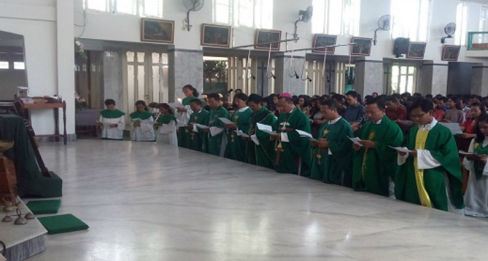 Keuskupan Tanjung Karang Gelar Misa dan Novena untuk IYD 2016