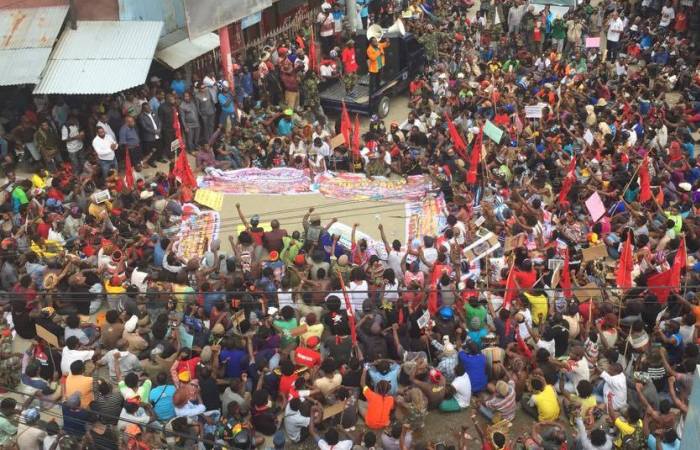 Di Tengah Gejolak, Orang Papua Bertanya-tanya Kepada Siapa Gereja Berpihak