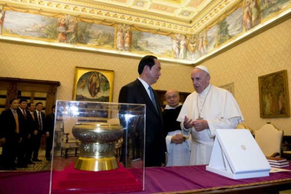 Vatikan dan Vietnam Pererat Hubungan