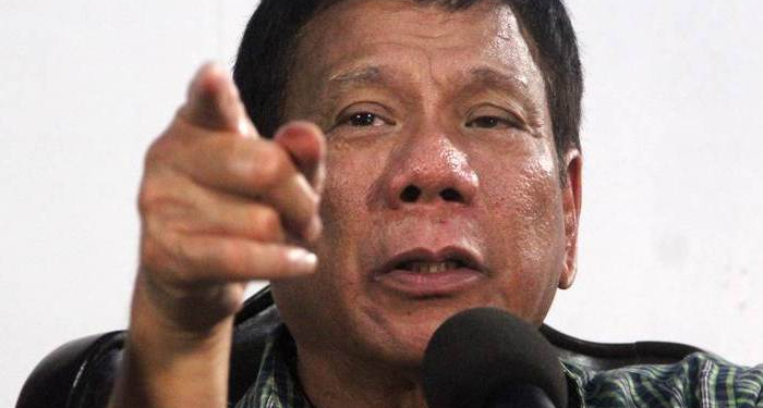 Presiden Filipina Desak Warganya Keluar Dari Gereja Katolik