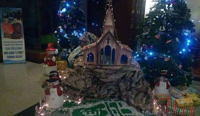Terkait Pohon Natal yang Dihiasi Tulisan Arab Berlafaz Allah, Ini Motif Pelaku