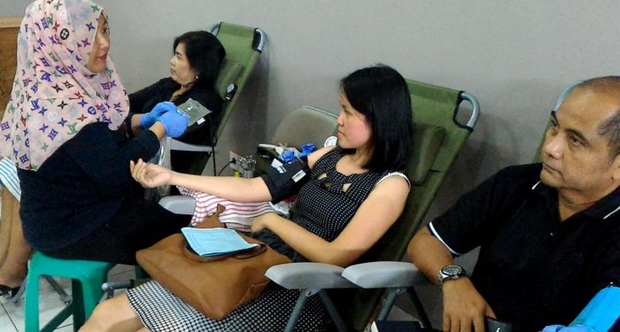 Tiga Bulan Sekali, Umat Paroki St Maria Fatima Sentul Donorkan Darah