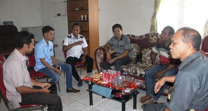 Sampaikan Keluhan Masyarakat, Dua Imam Keuskupan Atambua Datangi Kantor DPRD Belu