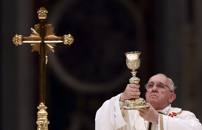 Paus Fransiskus Ajak Umat Katolik Lindungi Imigran