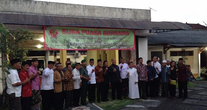 Paroki SMRR Gianyar Gelar Buka Bersama dengan FKUB dan Pemda Setempat