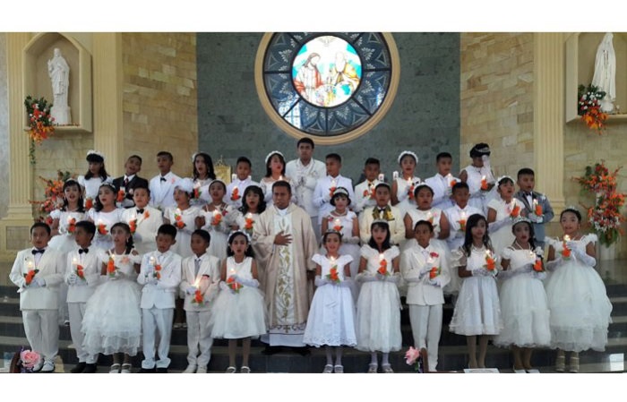 36 Anak Terima Komuni Pertama di Gereja St Fransiskus Asisi Kolhua