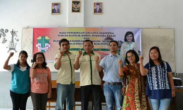 Simon Sitanggang Pimpin Pemuda Katolik Komcab Bukittinggi