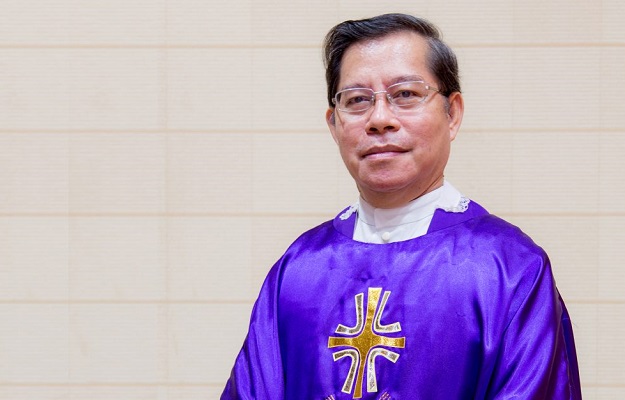 Masyarakat Manado Se-Jabodetabek Rayakan Misa Bersama Mgr. Rolly Untu