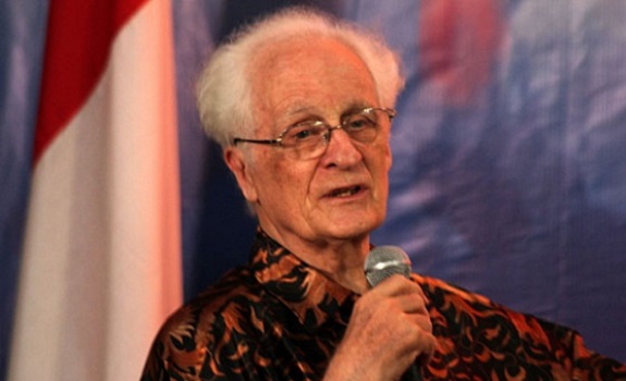 Romo Magniz Dilarikan Ke RS Eka Hospital BSD Usai Beri Ceramah