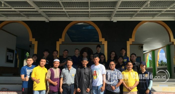 Umat Katolik Santa Teresa Paniki Ikut Pengamanan Masjid saat Salat Idulfitri