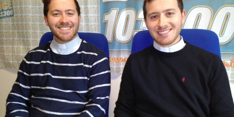 Saudara Kembar Jadi Imam, Ditahbiskan di Hari yang Sama