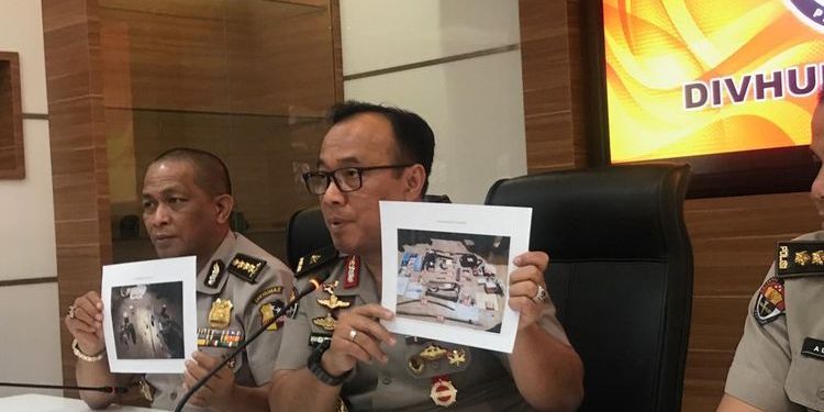 Dua Terduga Teroris yang Ditangkap di Jawa Timur Diduga Terkait Bom Gereja Surabaya