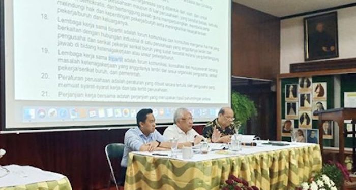 Komisi Pendidikan Keuskupan Malang Gelar Workshop Terkait Hukum Ketenagakerjaan