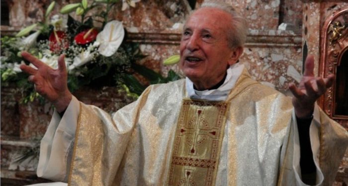 Don Probo Vaccarini: Imam Sekaligus Ayah Biologis Empat Imam