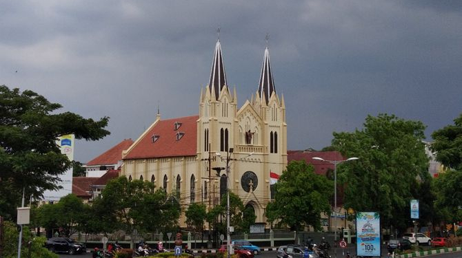 Bersamaan dengan Shalat Idul Adha, Gereja Hati Kudus Yesus Malang Tiadakan Misa Pagi