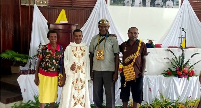 Tahbis Imam Pertama Asal Paniai Barat, Jemaat Kristen Setempat Bahagia