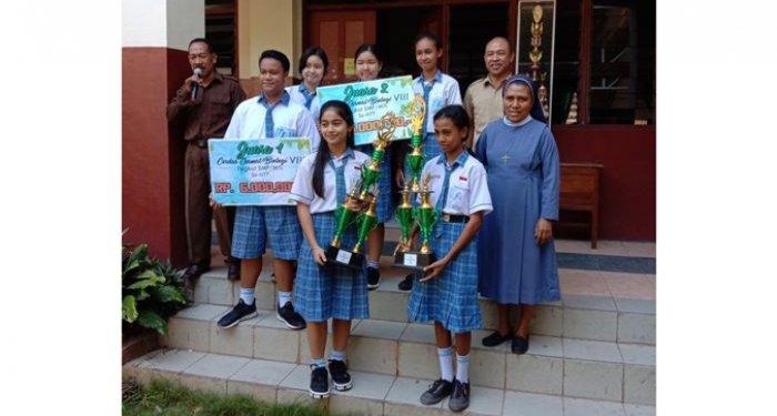 SMPK Theresia Jadi Juara Lomba Cerdas Cermat Biologi Tingkat Provinsi NTT