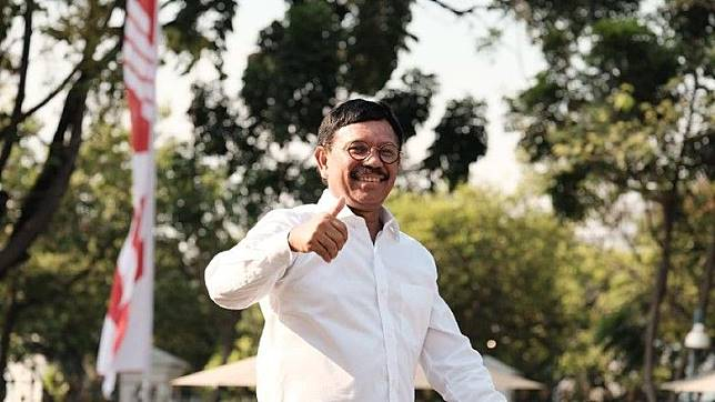 Johnny G. Plate: Pernah Sekolah di Seminari dan Aktif di Organisasi Katolik