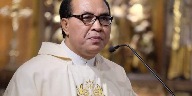 Fakta-fakta Tentang Mgr Siprianus Hormat Pr