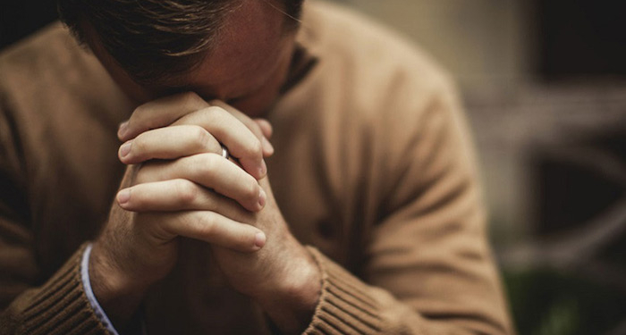 Persiapkan Batin Sebelum Misa dengan Mendaraskan Doa Ini