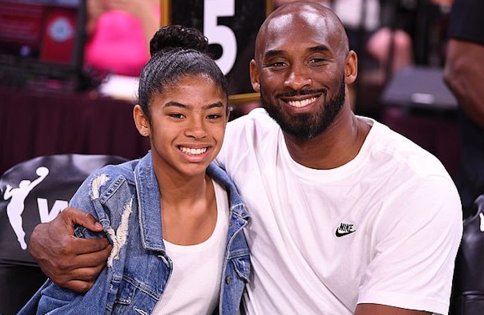 Sebelum Kecelakaan, Kobe Bryant Bersama Putrinya Ikut Misa dan Menyambut Komuni