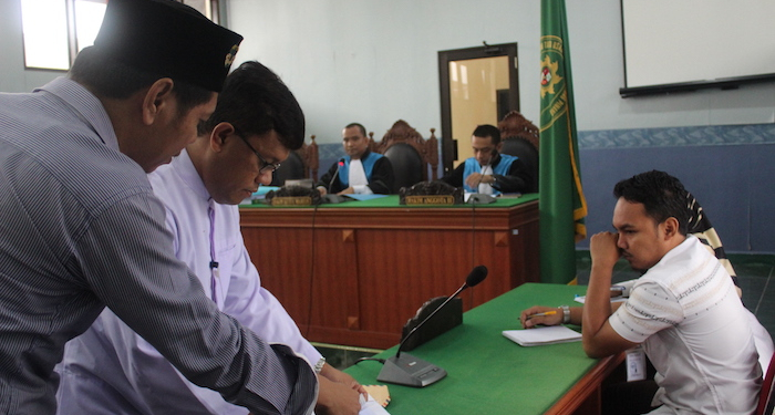 Ini Foto-foto Saat Imam di Karimun Hadiri Sidang Gugatan IMB Gereja