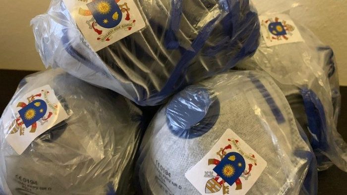 Bantu Tangkal Virus Corona, Vatikan Kirim 700.000 Masker ke China