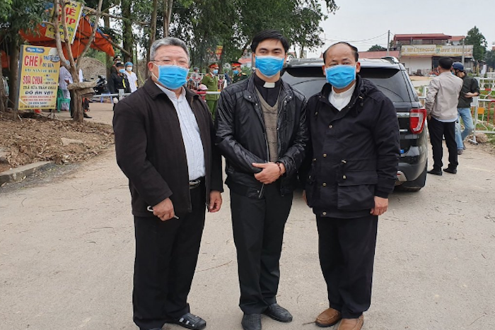 Pastor di Vietnam Memilih Layani Warga yang Dikarantina Karena Virus Korona