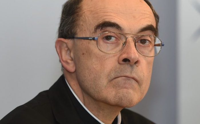 Paus Fransiskus Terima Pengunduran Diri Kardinal Philippe Barbarin