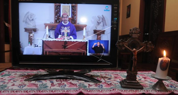 Ingin Ikut Misa Online? Cek di Sini Jadwal Misa Selama Bulan Maret!