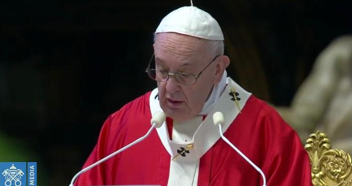 ‘Kalian Tidak Berjalan Sendiri,’ Kata Paus Fransiskus Saat Misa Minggu Palma