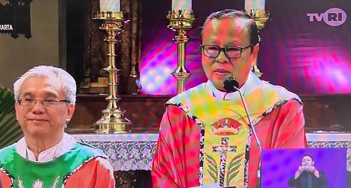 Pimpin Misa Minggu Palma, Kardinal Suharyo Sebut ‘Tinggal di Rumah’ Sebagai Jalan Kasih Mengikuti Yesus