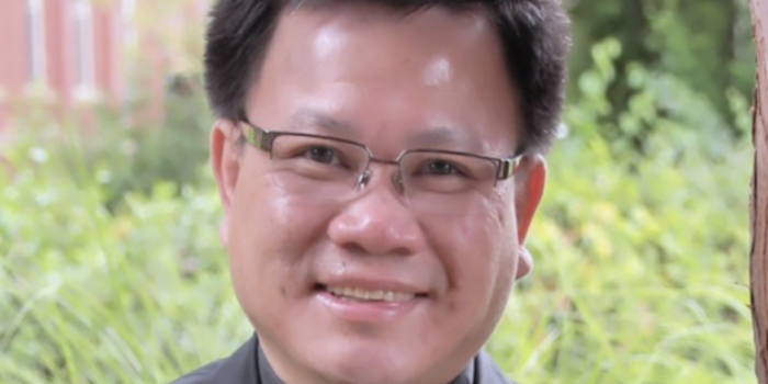 Terpapar COVID-19, Imam Ini Meninggal Sehari Sebelum Ulang Tahun Perak Imamat