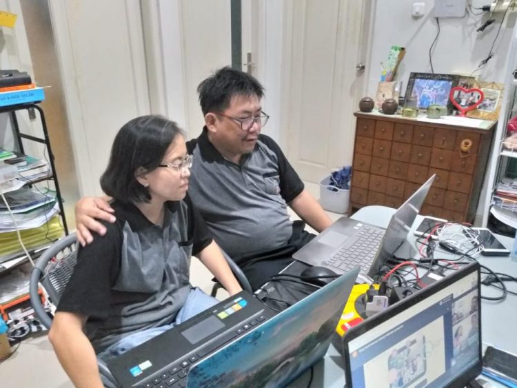 Tanggapi Kecemasan dan Harapan Pasangan Muda, Komisi Keluarga Kevikepan Surakarta Gelar KPP Online